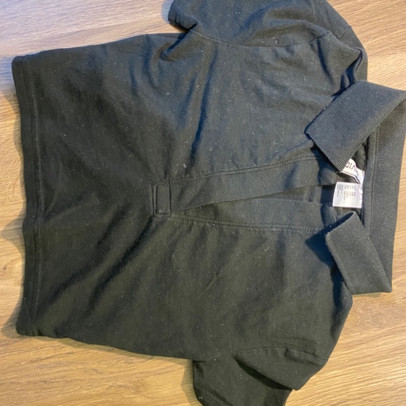 black crop top - Picture 7 of 8